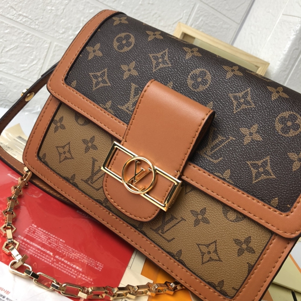 ルイヴィトンバッグ素材ディテール